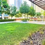 Modern & Chic Waterfront 2Bed Balcony Dubai Creek
