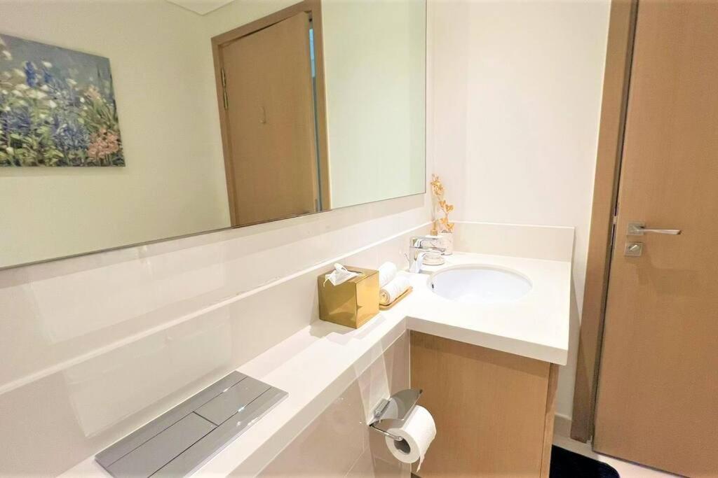 Apartment Modern & Chic Waterfront 2bed Balcony Creek